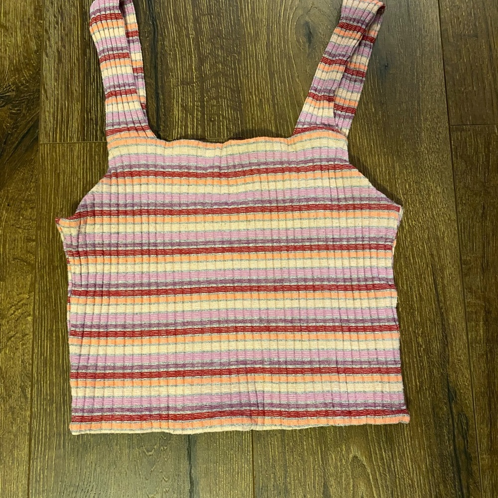 Womens crop tank
